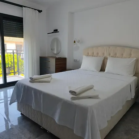 Vila Dalyan Tengiz *